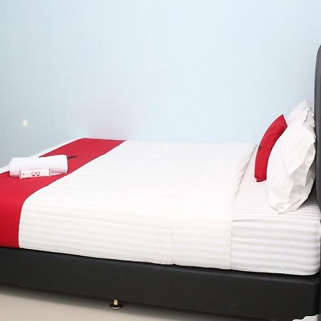 Reddoorz Syariah Near Suncity Mall Madiun Eksteriør billede