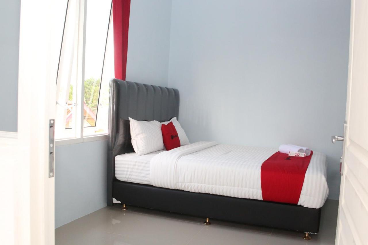 Reddoorz Syariah Near Suncity Mall Madiun Eksteriør billede