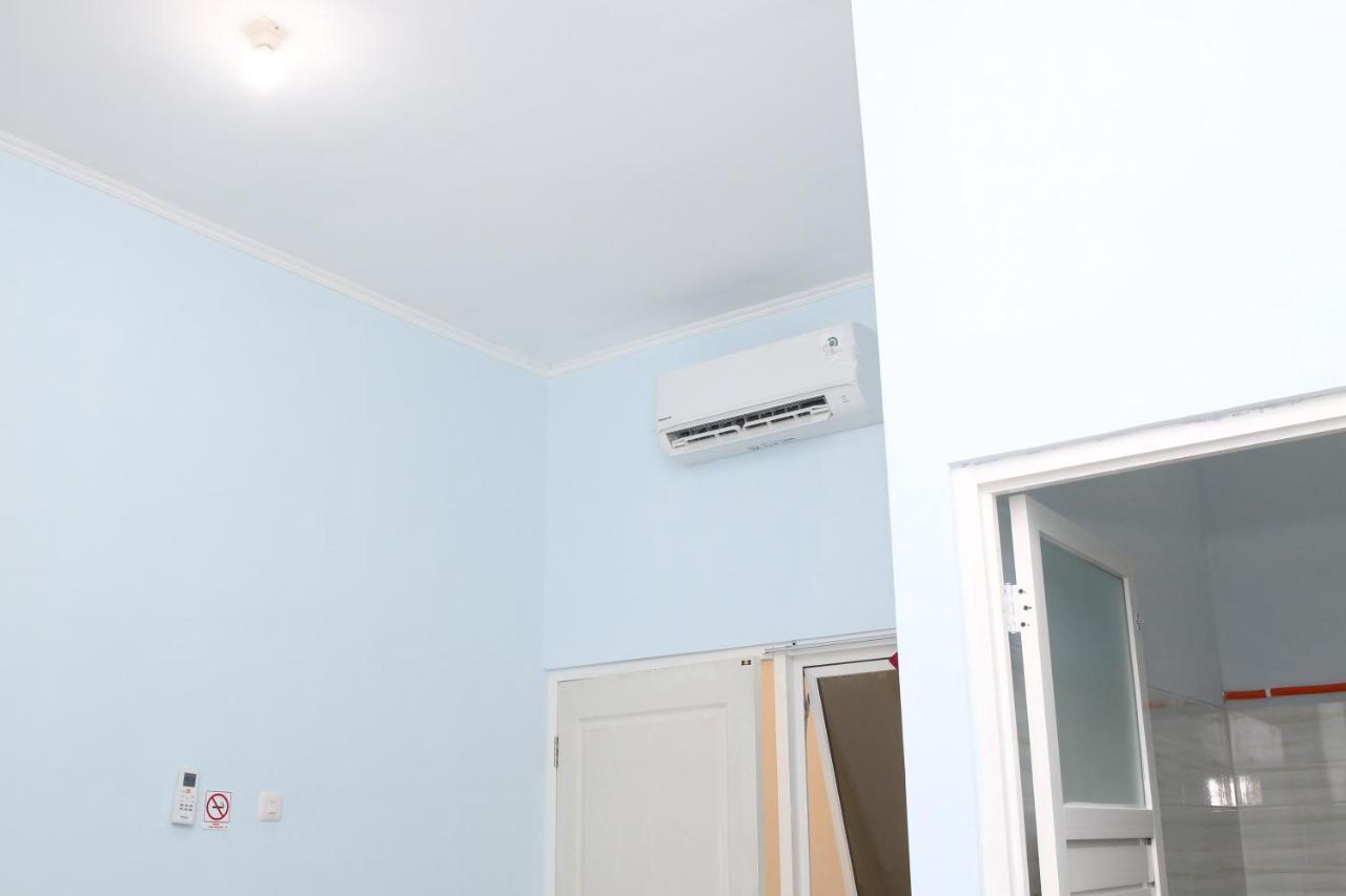 Reddoorz Syariah Near Suncity Mall Madiun Eksteriør billede
