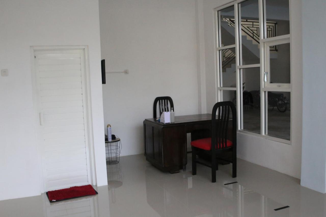 Reddoorz Syariah Near Suncity Mall Madiun Eksteriør billede