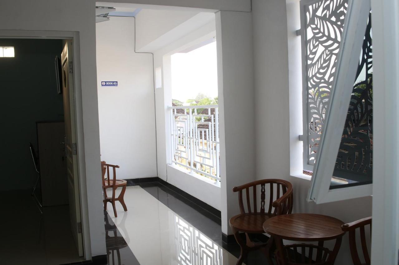 Reddoorz Syariah Near Suncity Mall Madiun Eksteriør billede