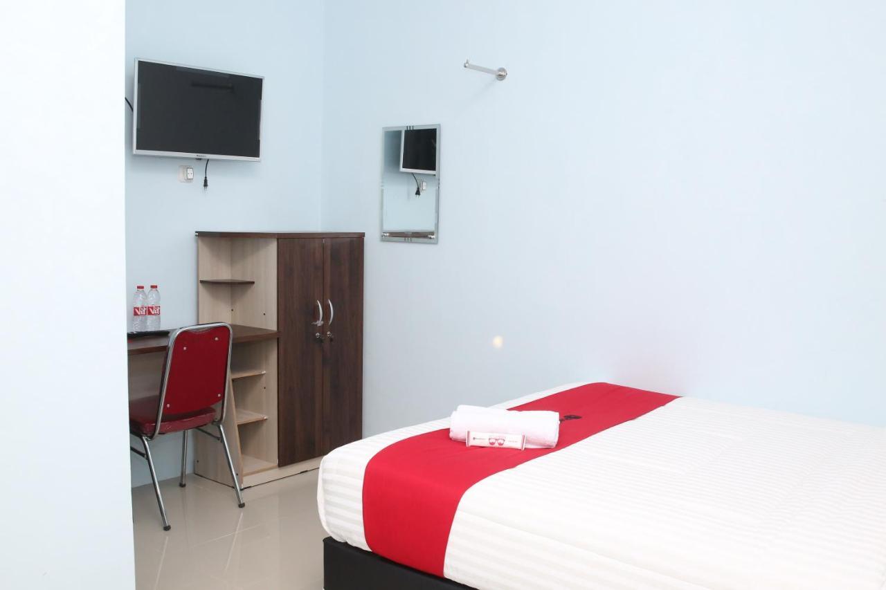 Reddoorz Syariah Near Suncity Mall Madiun Eksteriør billede