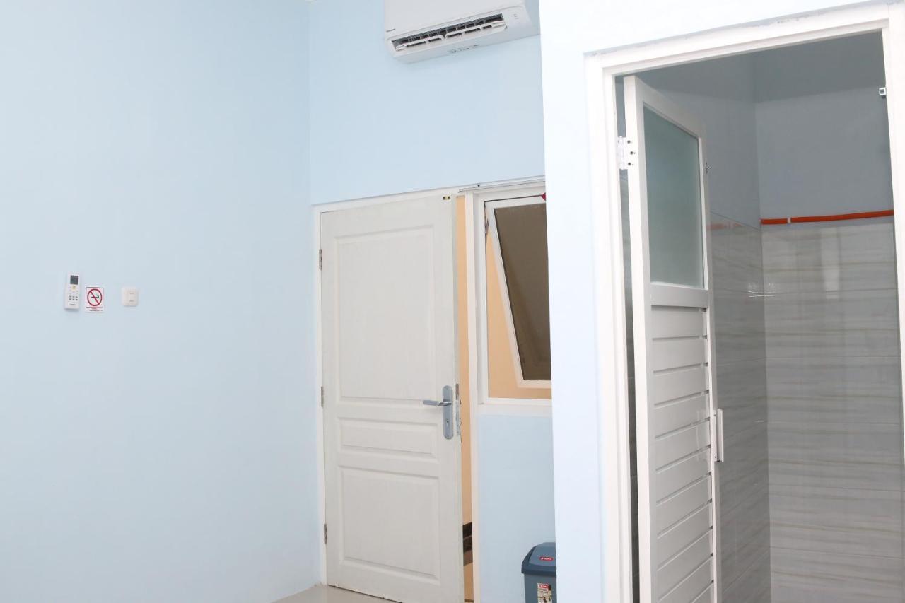 Reddoorz Syariah Near Suncity Mall Madiun Eksteriør billede