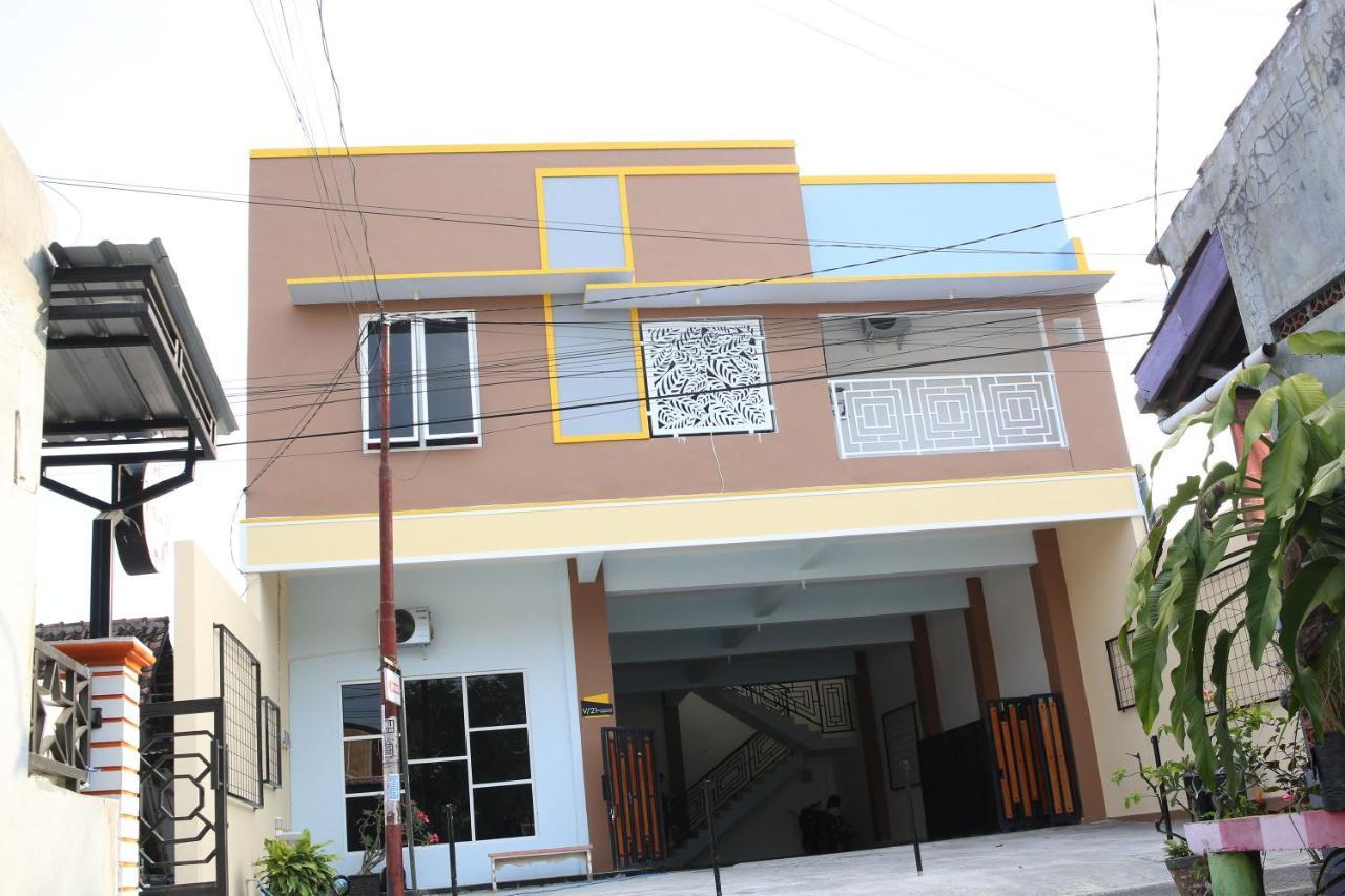 Reddoorz Syariah Near Suncity Mall Madiun Eksteriør billede